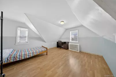 1217 Hillside Avenue, New Hyde Park, NY 11040 - Photo 11