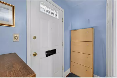 1217 Hillside Avenue, New Hyde Park, NY 11040 - Photo 3