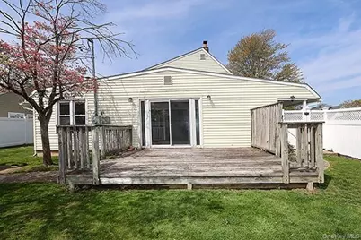 48 Link Lane, Hicksville, NY 11801 - Photo 27