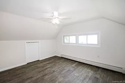 48 Link Lane, Hicksville, NY 11801 - Photo 21