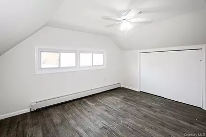 48 Link Lane, Hicksville, NY 11801 - Photo 23