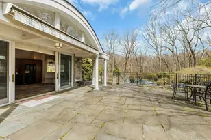 10 Redmond Ln, Oyster Bay, NY 11771 - Photo 43