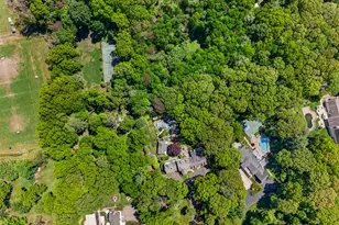 10 Redmond Ln, Oyster Bay, NY 11771 - Photo 9