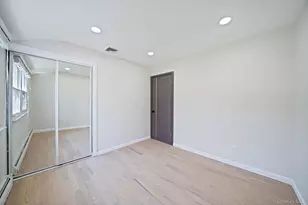 45 Roslyn Rd, Roslyn Heights, NY 11577 - Photo 15