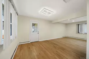 45 Roslyn Rd, Roslyn Heights, NY 11577 - Photo 9