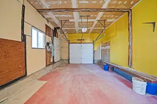 45 Roslyn Rd, Roslyn Heights, NY 11577 - Photo 33