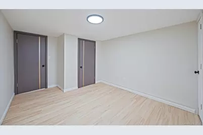 45 Roslyn Road, Roslyn Heights, NY 11577 - Photo 27