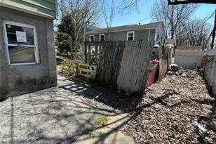320 Thieriot Ave, Bronx, NY 10473 - Photo 3