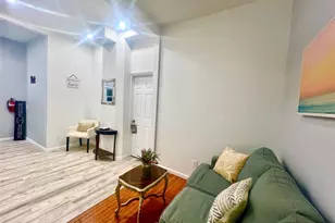 17 Academy Ave, Middletown, NY 10940 - Photo 5