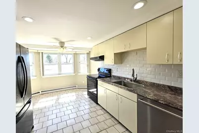 308 Browns Road, Nesconset, NY 11767 - Photo 9