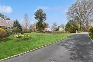 89 Country Club Dr, Port Washington, NY 11050 - Photo 5