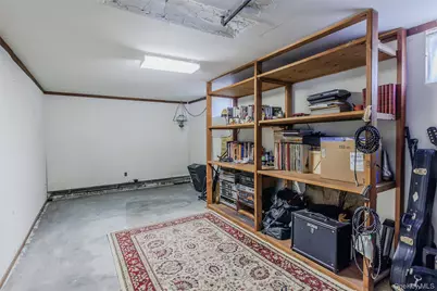 32 Jefferson Avenue, Brentwood, NY 11717 - Photo 17