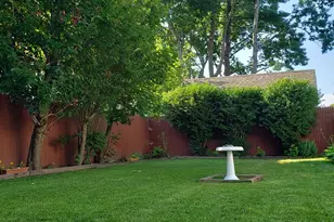 32 Jefferson Ave, Brentwood, NY 11717 - Photo 19