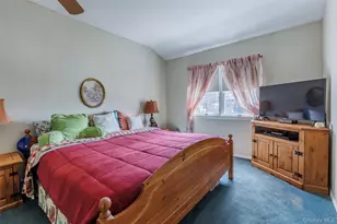 32 Jefferson Ave, Brentwood, NY 11717 - Photo 13