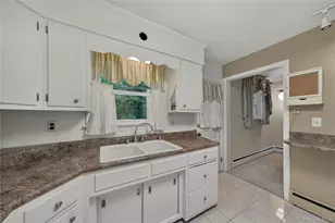 9 Archery Rd, Newburgh, NY 12550 - Photo 17
