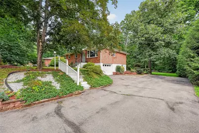 9 Archery Road, Newburgh, NY 12550 - Photo 5