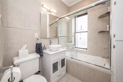 37 Brompton Road #1F, Great Neck, NY 11021 - Photo 15