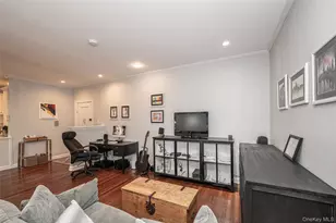 37 Brompton Rd, Great Neck, NY 11021 - Photo 3