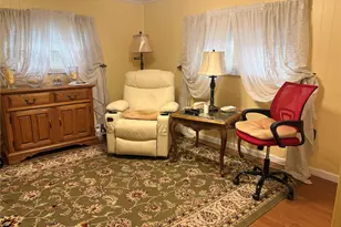 525/207 Riverleigh Ave, Riverhead, NY 11901 - Photo 11