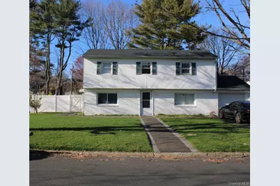 19 South Lane, Huntington, NY 11743 - Photo 1