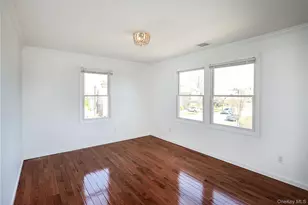 489 Emory Rd, Mineola, NY 11501 - Photo 15