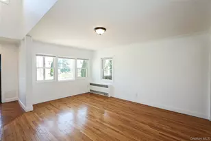 489 Emory Rd, Mineola, NY 11501 - Photo 5