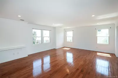 489 Emory Road, Mineola, NY 11501 - Photo 11