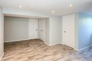 489 Emory Rd, Mineola, NY 11501 - Photo 17