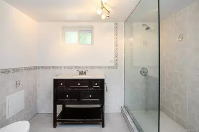 489 Emory Road, Mineola, NY 11501 - Photo 21