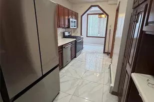 119-53 177th Pl, Jamaica, NY 11434 - Photo 5