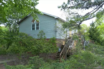 203 N Washington Avenue, Centereach, NY 11720 - Photo 3