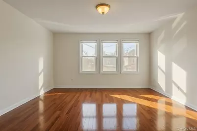 9555 115th Street, Richmond Hill, NY 11419 - Photo 9
