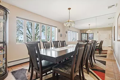648 Nassau Avenue, Freeport, NY 11520 - Photo 5