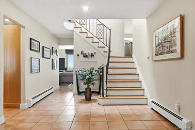 648 Nassau Avenue, Freeport, NY 11520 - Photo 3