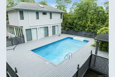 35 Bay Avenue W, Hampton Bays, NY 11946 - Photo 41