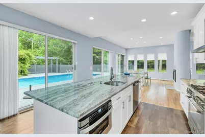 35 Bay Avenue W, Hampton Bays, NY 11946 - Photo 13