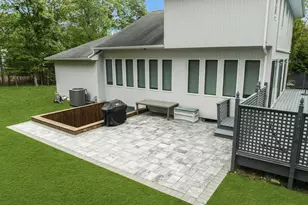 35 Bay Ave W, Hampton Bays, NY 11946 - Photo 43