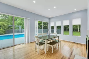 35 Bay Ave W, Hampton Bays, NY 11946 - Photo 15