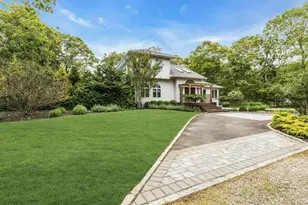 35 Bay Ave W, Hampton Bays, NY 11946 - Photo 3