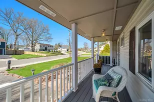 11 Biscayne Dr, Selden, NY 11784 - Photo 9