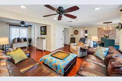 11 Biscayne Drive, Selden, NY 11784 - Photo 15