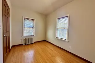 53-56 72nd Pl, Maspeth, NY 11378 - Photo 7