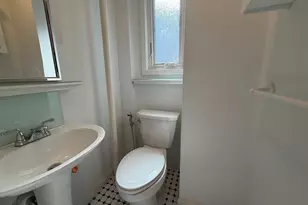 33 Carstairs Rd, Valley Stream, NY 11581 - Photo 15