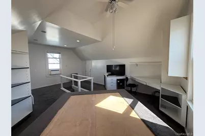 33 Carstairs Road, Valley Stream, NY 11581 - Photo 11