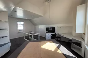 33 Carstairs Rd, Valley Stream, NY 11581 - Photo 11