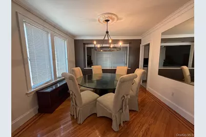 33 Carstairs Road, Valley Stream, NY 11581 - Photo 3