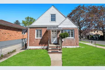 25719 87th Road, Floral Park, NY 11001 - Photo 3