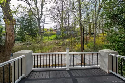 25 Whitewood Avenue, New Rochelle, NY 10805 - Photo 3