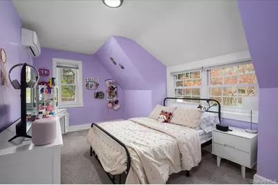 25 Whitewood Avenue, New Rochelle, NY 10805 - Photo 17