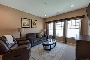 15 Cricket Ct, Shirley, NY 11967 - Photo 7